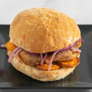 SANDWICH DE CHICHARRON