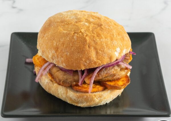 SANDWICH DE CHICHARRON